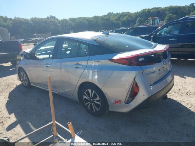 Photo 2 VIN: JTDKARFPXH3025044 - TOYOTA PRIUS PRIME 