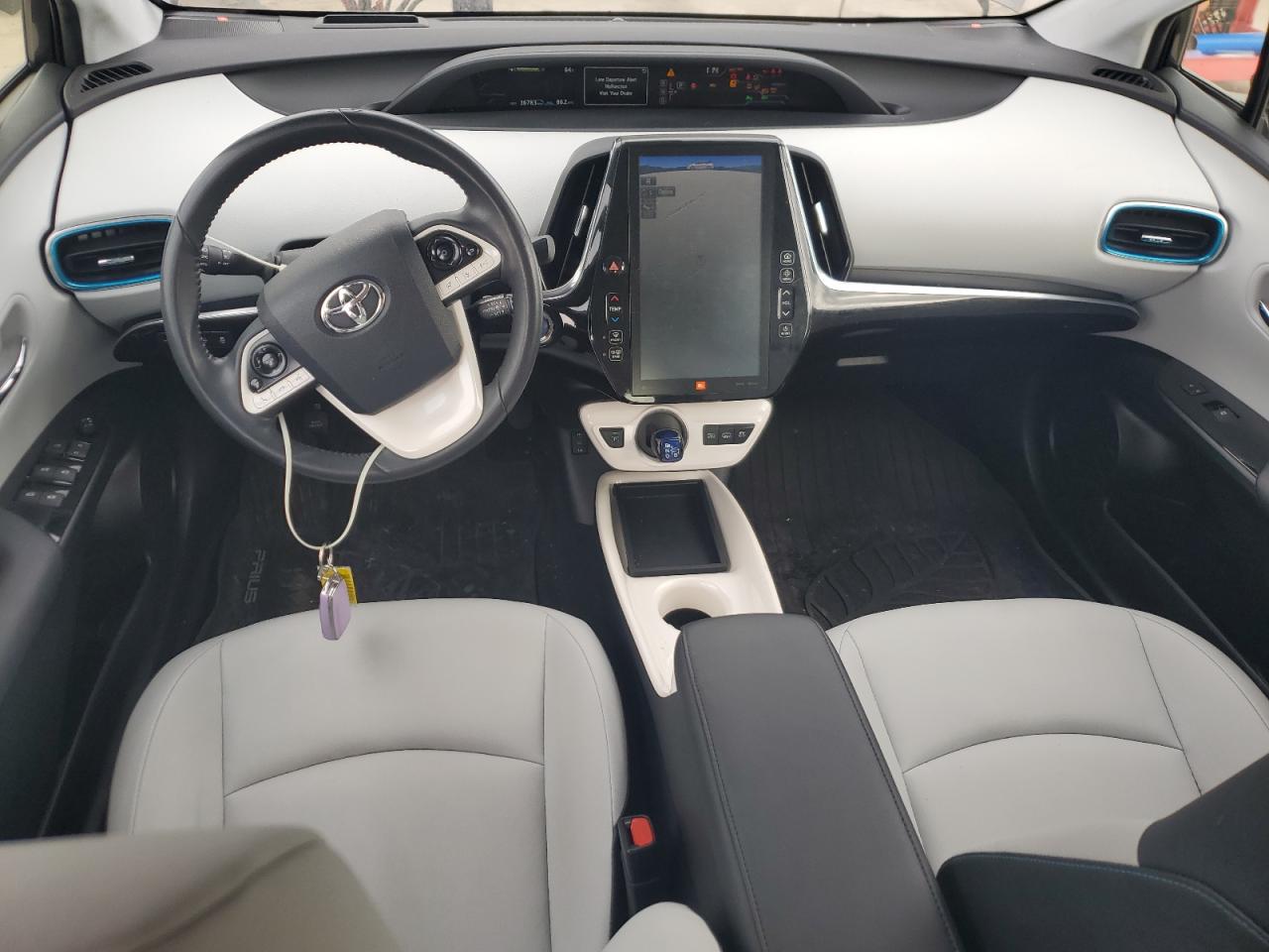 Photo 7 VIN: JTDKARFPXH3039929 - TOYOTA PRIUS 