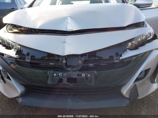 Photo 5 VIN: JTDKARFPXH3063907 - TOYOTA PRIUS PRIME 