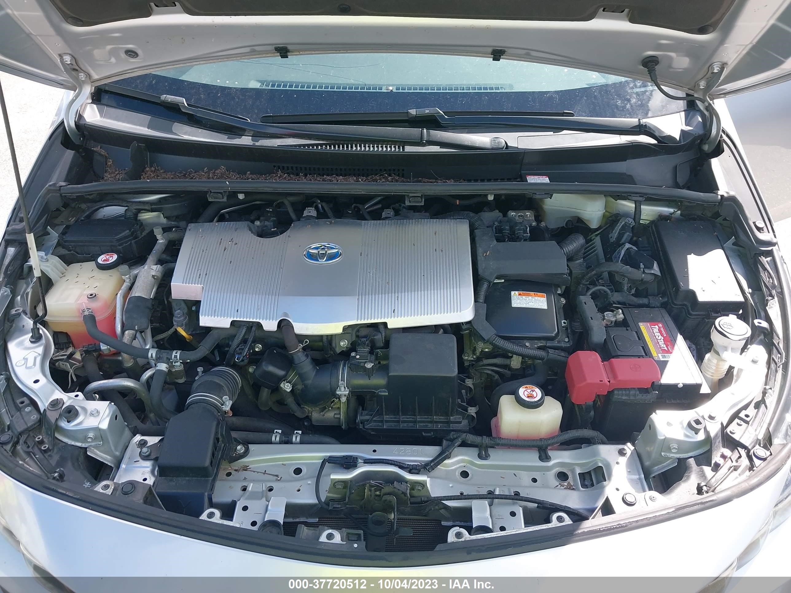 Photo 9 VIN: JTDKARFPXJ3094743 - TOYOTA PRIUS 