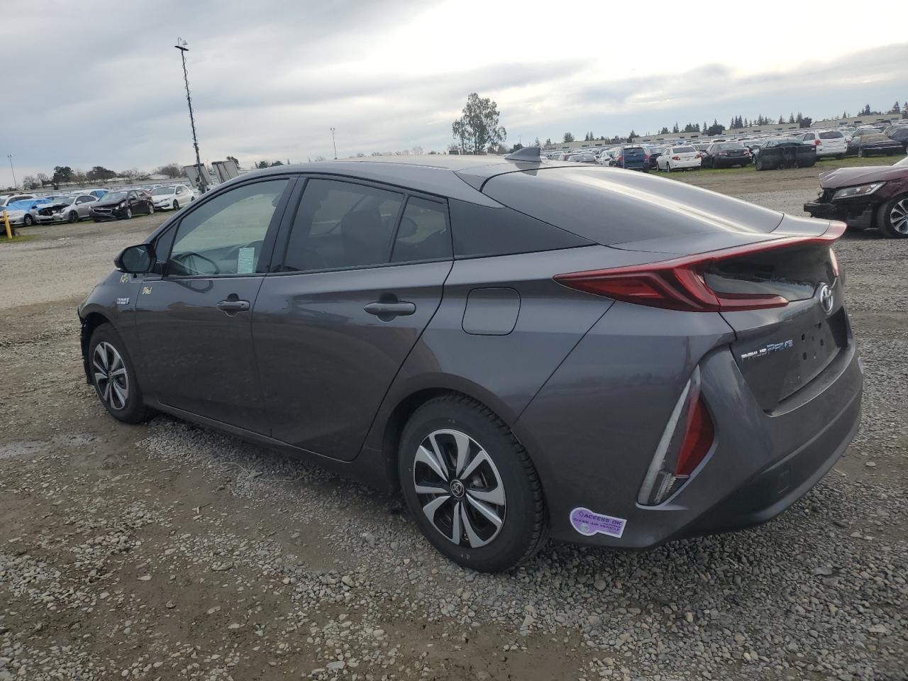 Photo 1 VIN: JTDKARFPXJ3099019 - TOYOTA PRIUS 