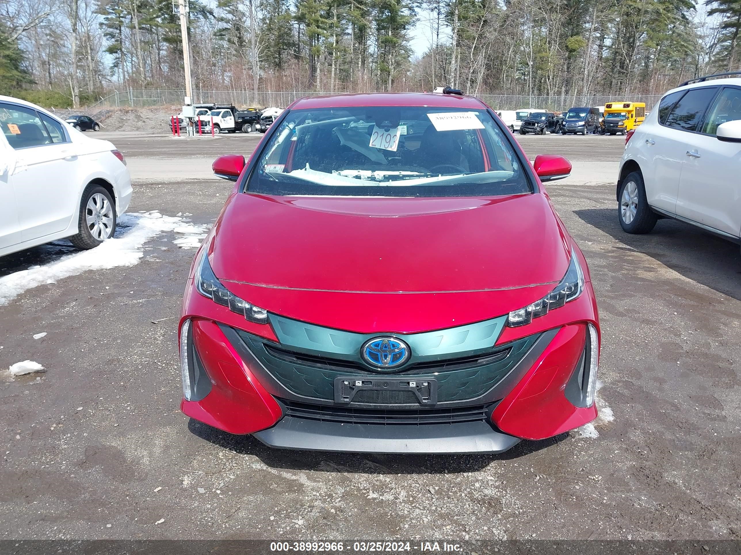 Photo 12 VIN: JTDKARFPXK3115611 - TOYOTA PRIUS 