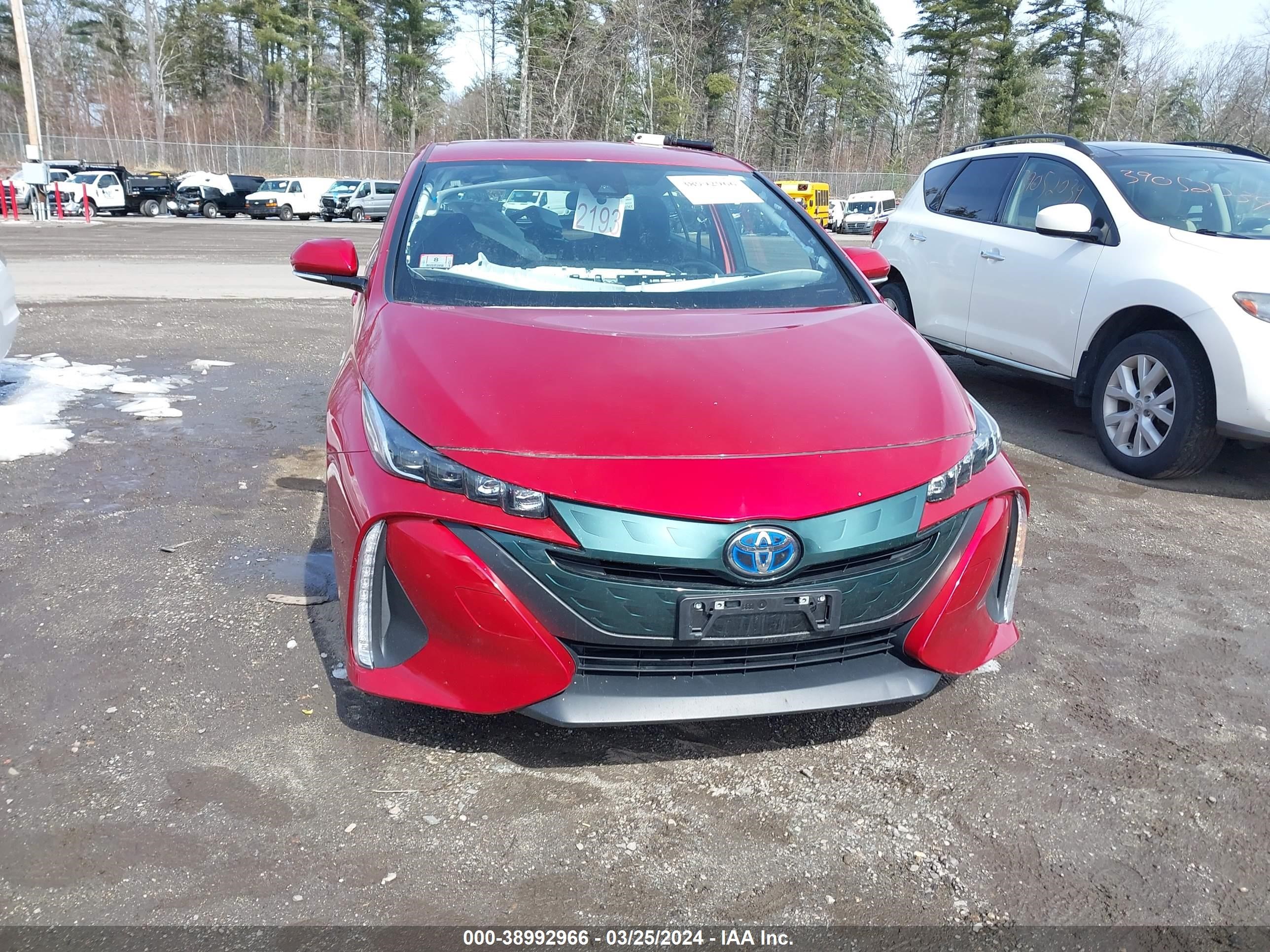 Photo 19 VIN: JTDKARFPXK3115611 - TOYOTA PRIUS 