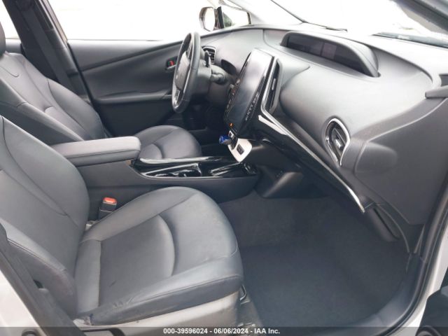 Photo 4 VIN: JTDKARFPXK3119903 - TOYOTA PRIUS PRIME 