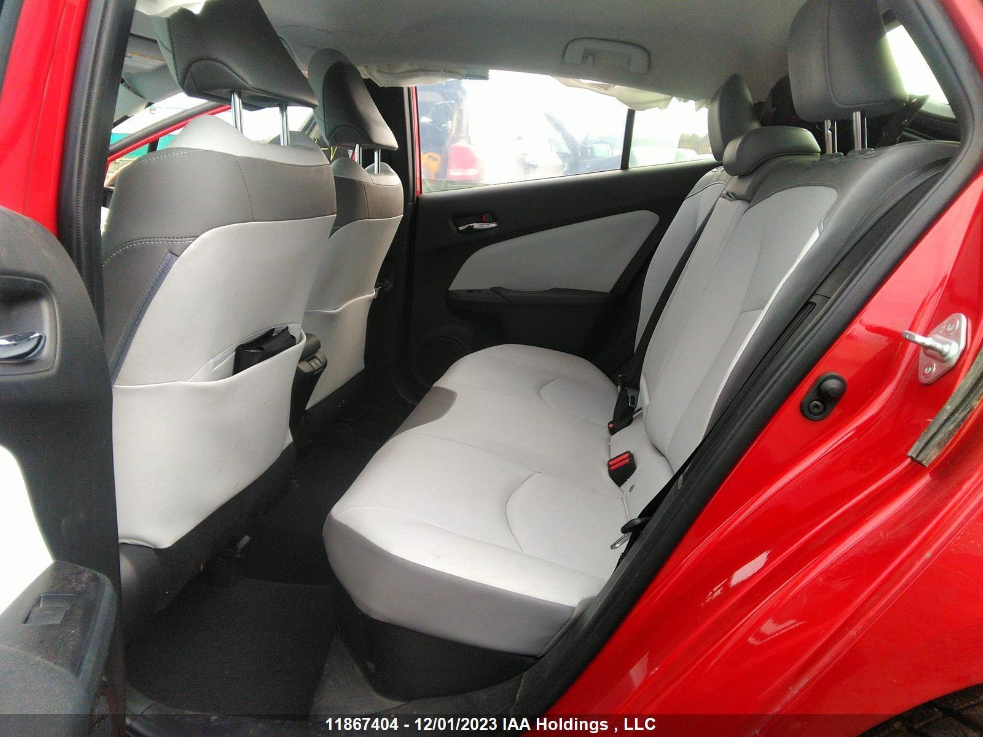 Photo 7 VIN: JTDKARFPXL3129509 - TOYOTA PRIUS 