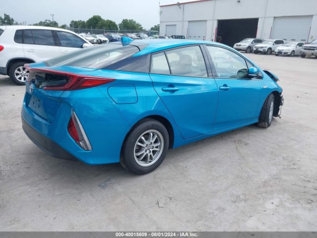 Photo 3 VIN: JTDKARFPXL3137819 - TOYOTA PRIUS PRIME 