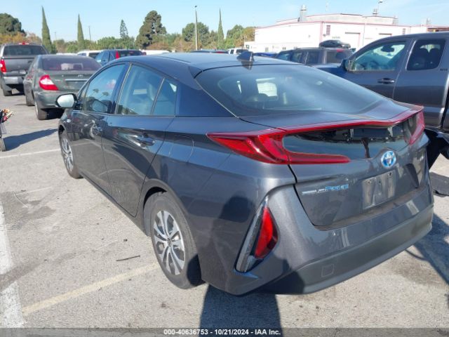 Photo 2 VIN: JTDKARFPXL3148254 - TOYOTA PRIUS PRIME 