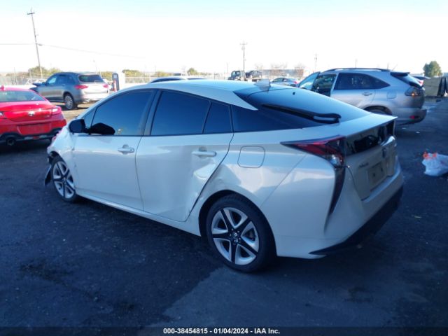 Photo 2 VIN: JTDKARFU0G3008984 - TOYOTA PRIUS 