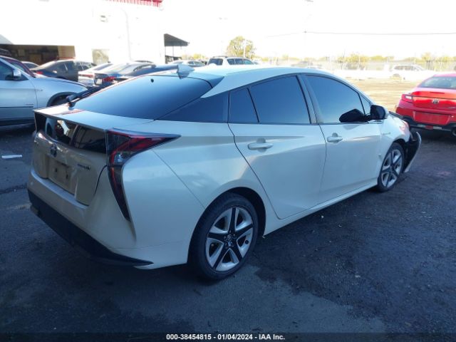 Photo 3 VIN: JTDKARFU0G3008984 - TOYOTA PRIUS 