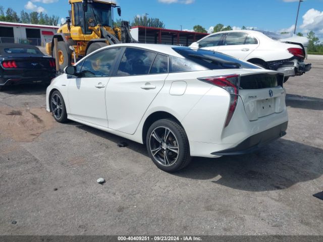 Photo 2 VIN: JTDKARFU0G3009455 - TOYOTA PRIUS 