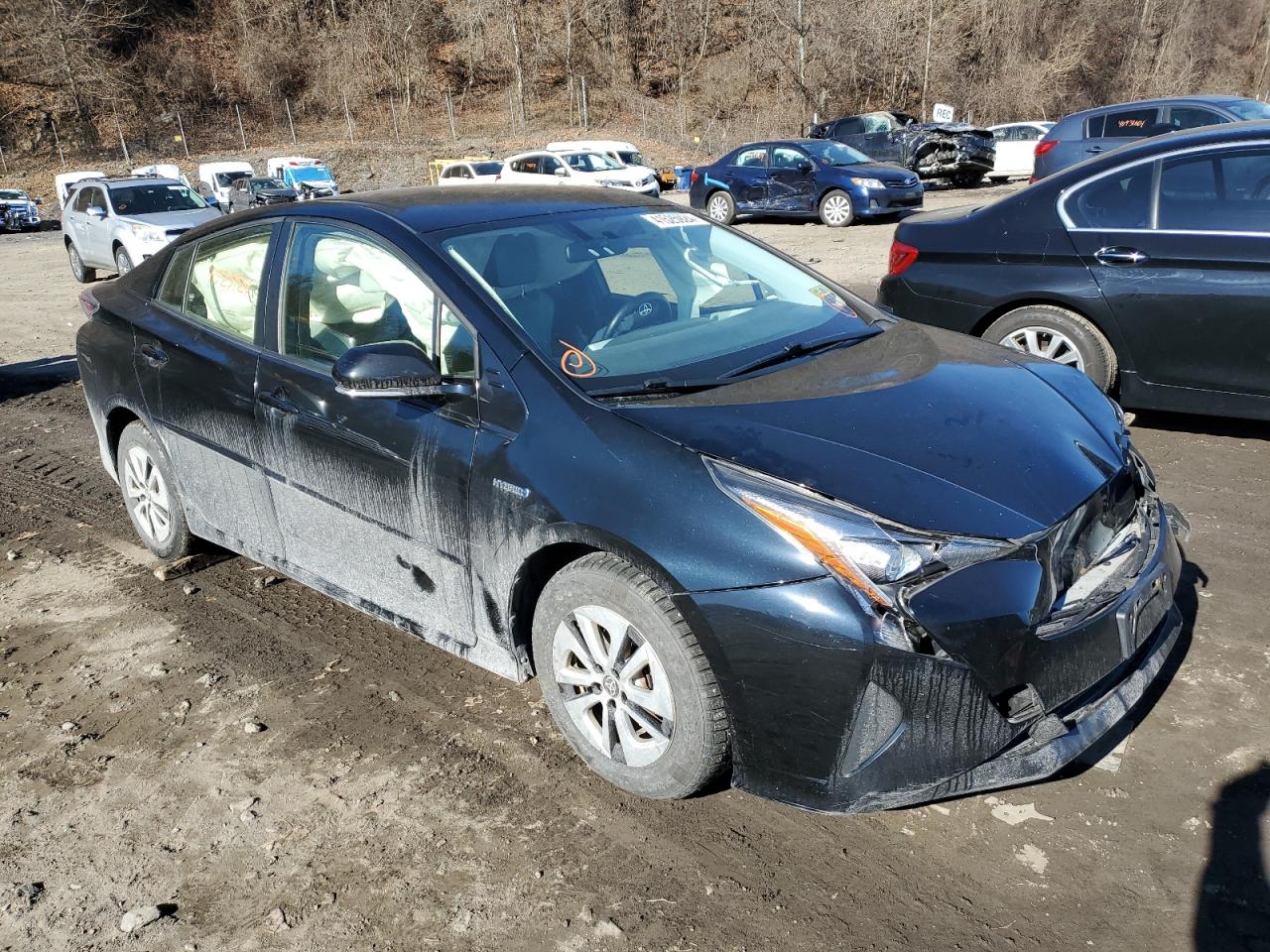 Photo 3 VIN: JTDKARFU0G3010301 - TOYOTA PRIUS 