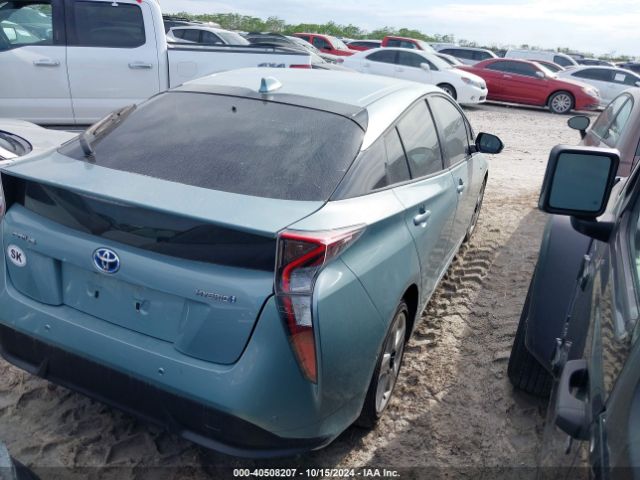 Photo 3 VIN: JTDKARFU0G3016227 - TOYOTA PRIUS 