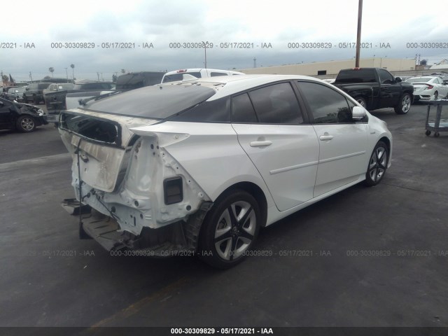 Photo 3 VIN: JTDKARFU0G3016230 - TOYOTA PRIUS 