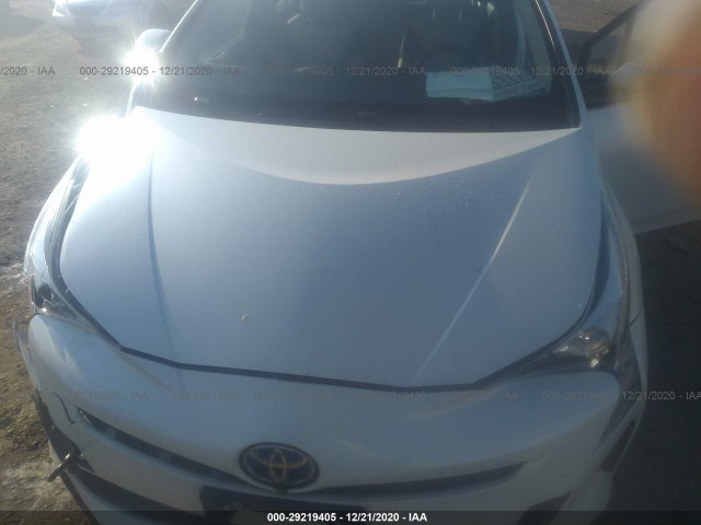 Photo 9 VIN: JTDKARFU0G3503492 - TOYOTA PRIUS 