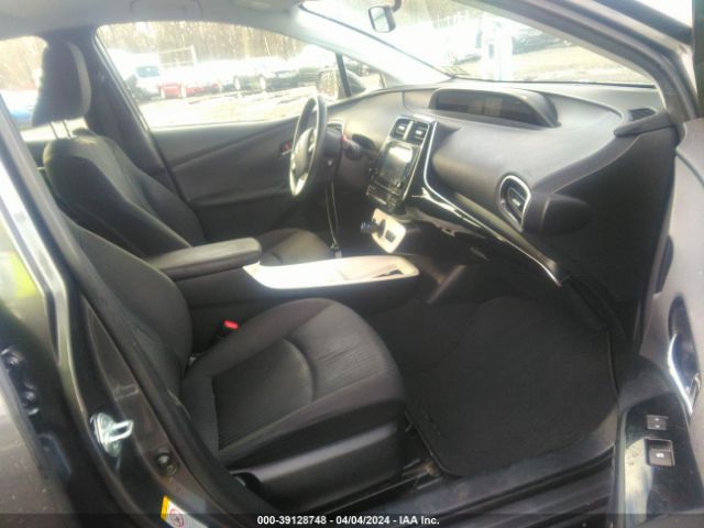 Photo 4 VIN: JTDKARFU0G3514802 - TOYOTA PRIUS 