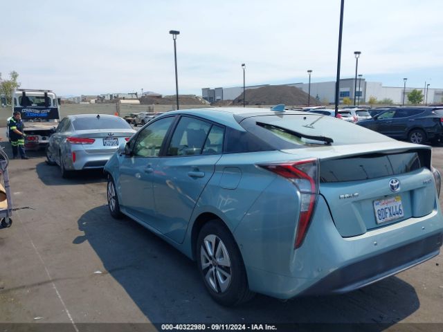 Photo 2 VIN: JTDKARFU0H3052906 - TOYOTA PRIUS 