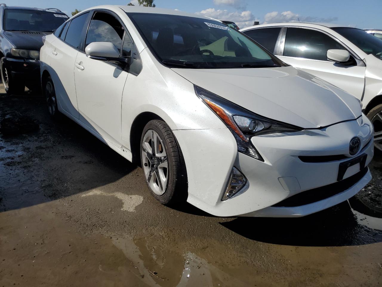 Photo 3 VIN: JTDKARFU0H3536655 - TOYOTA PRIUS 