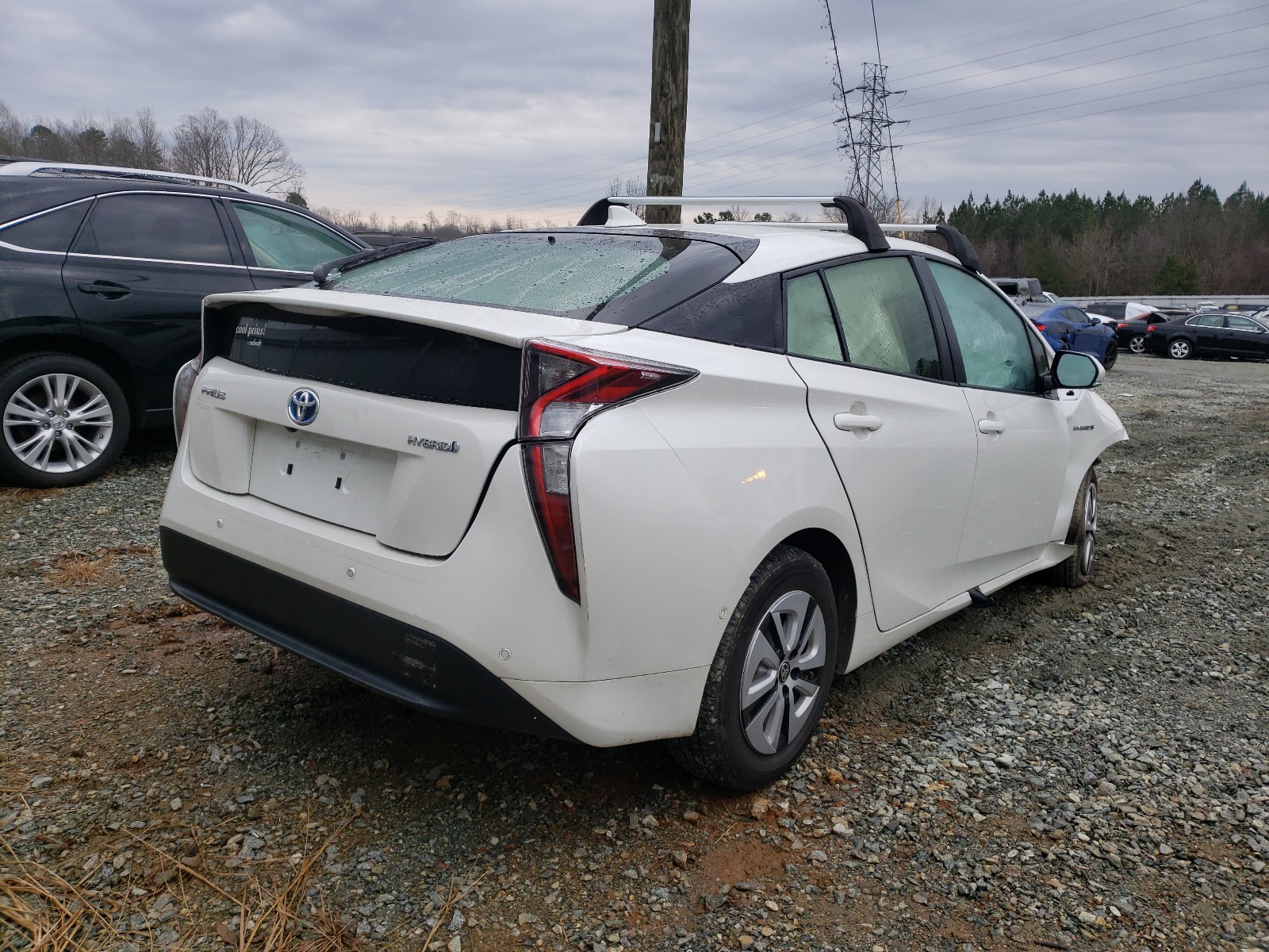 Photo 3 VIN: JTDKARFU0J3057271 - TOYOTA PRIUS 