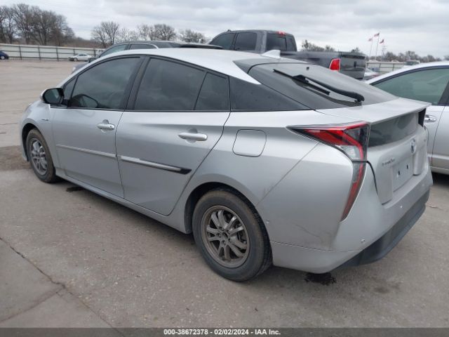 Photo 2 VIN: JTDKARFU0J3065872 - TOYOTA PRIUS 