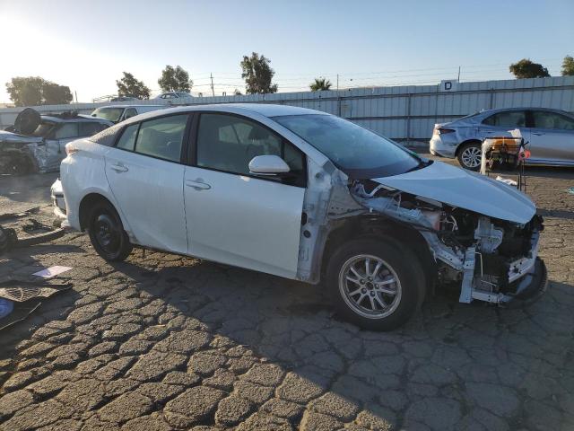 Photo 3 VIN: JTDKARFU0J3549332 - TOYOTA PRIUS 