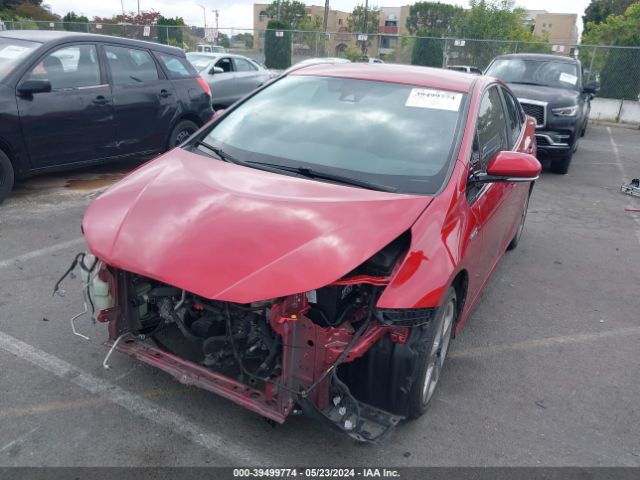 Photo 5 VIN: JTDKARFU0J3550870 - TOYOTA PRIUS 