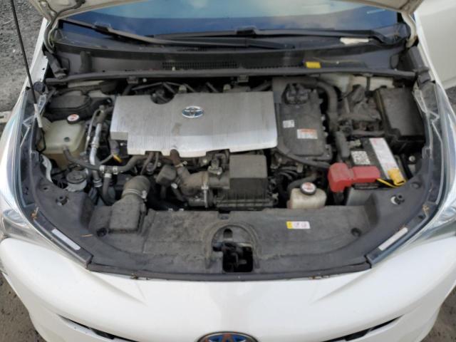 Photo 10 VIN: JTDKARFU0J3552960 - TOYOTA PRIUS 