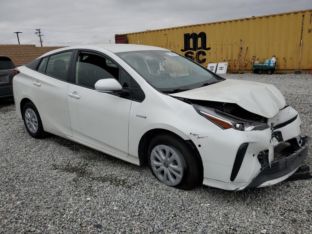 Photo 3 VIN: JTDKARFU0K3081152 - TOYOTA PRIUS 