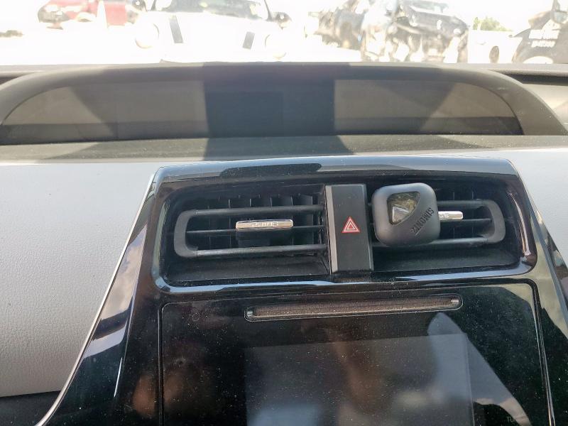 Photo 8 VIN: JTDKARFU0K3083516 - TOYOTA PRIUS 
