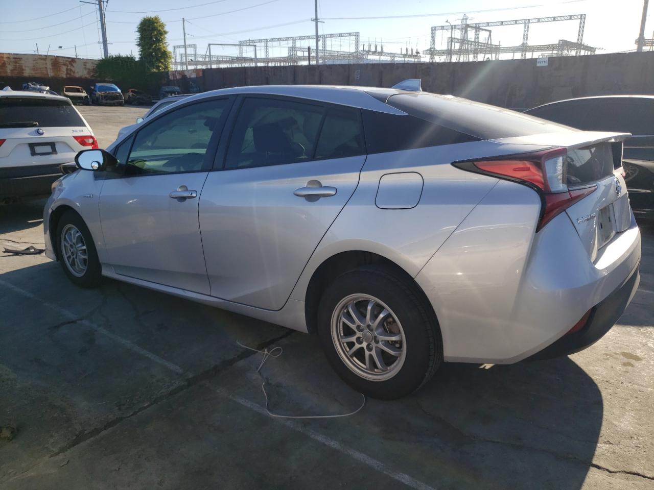 Photo 1 VIN: JTDKARFU0L3102843 - TOYOTA PRIUS 