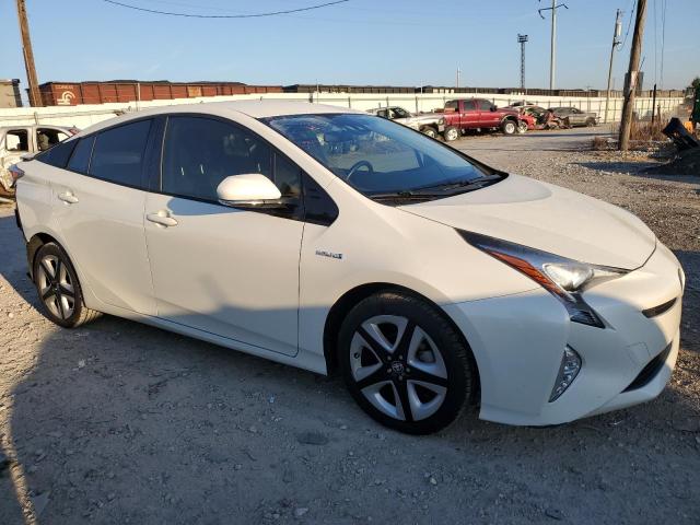 Photo 3 VIN: JTDKARFU1G3002899 - TOYOTA PRIUS 