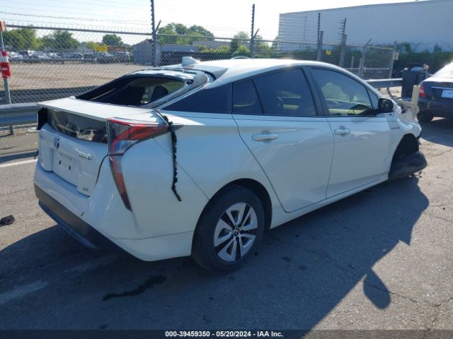 Photo 3 VIN: JTDKARFU1G3009304 - TOYOTA PRIUS 