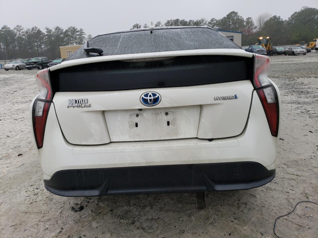 Photo 5 VIN: JTDKARFU1G3501010 - TOYOTA PRIUS 