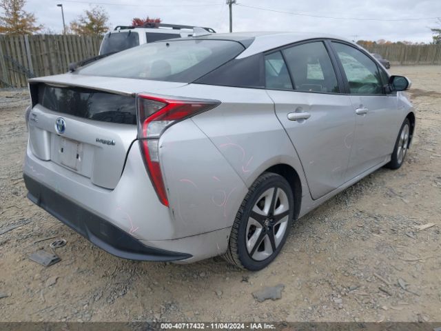 Photo 3 VIN: JTDKARFU1G3501203 - TOYOTA PRIUS 