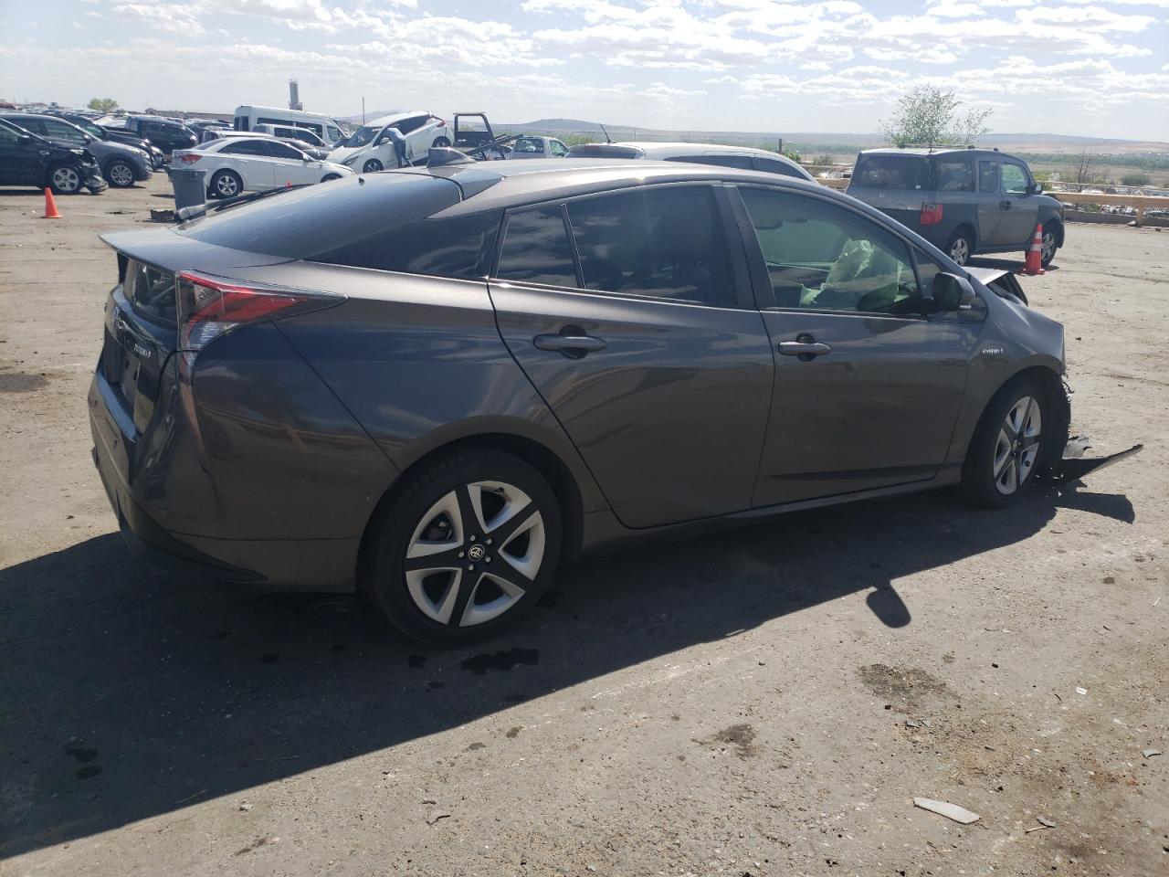 Photo 2 VIN: JTDKARFU1G3522763 - TOYOTA PRIUS 