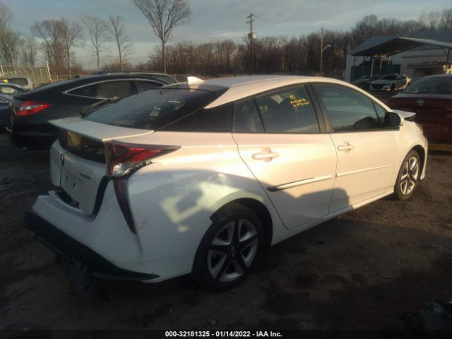 Photo 3 VIN: JTDKARFU1H3036326 - TOYOTA PRIUS 