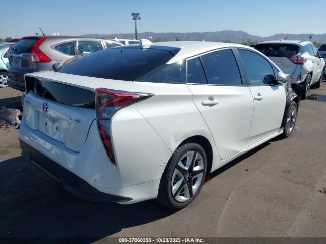 Photo 3 VIN: JTDKARFU1H3050002 - TOYOTA PRIUS 