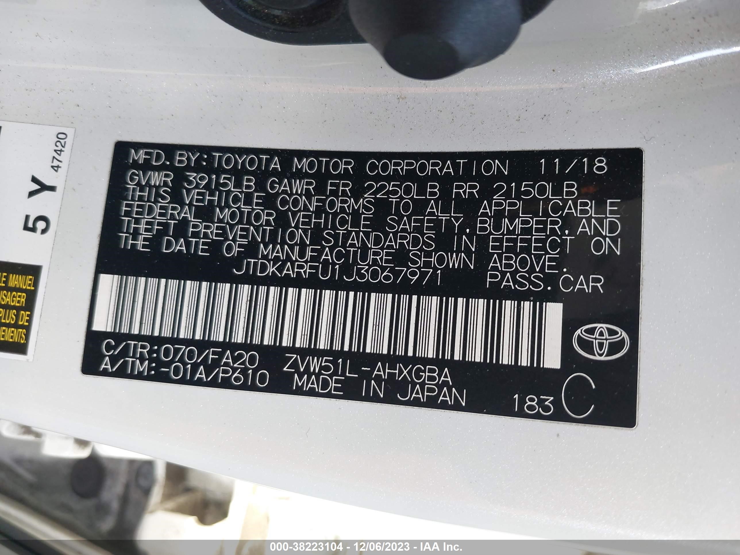 Photo 8 VIN: JTDKARFU1J3067971 - TOYOTA PRIUS 