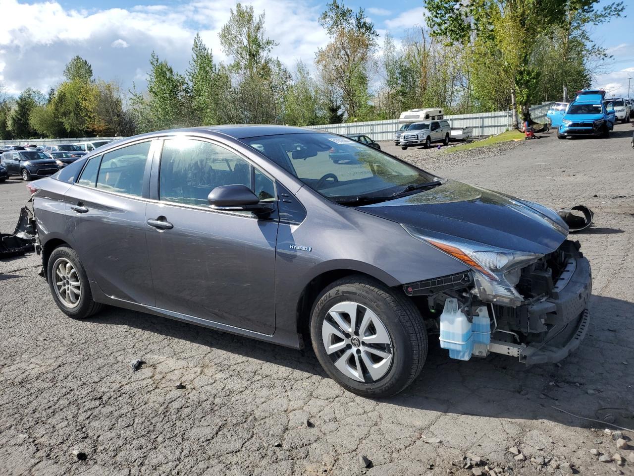 Photo 3 VIN: JTDKARFU1J3549808 - TOYOTA PRIUS 