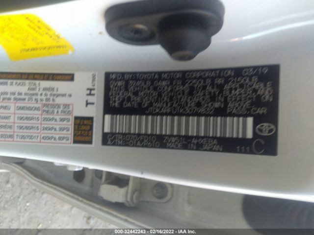 Photo 8 VIN: JTDKARFU1K3079832 - TOYOTA PRIUS 