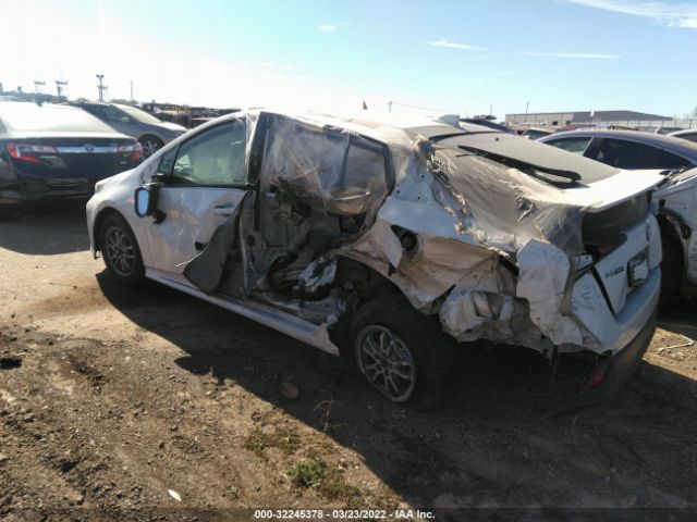 Photo 2 VIN: JTDKARFU1L3104245 - TOYOTA PRIUS 