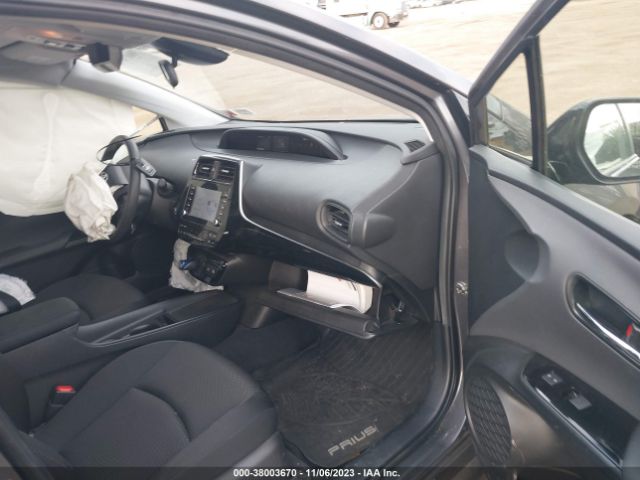 Photo 4 VIN: JTDKARFU1L3115813 - TOYOTA PRIUS 