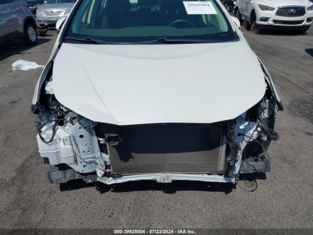 Photo 5 VIN: JTDKARFU1L3122955 - TOYOTA PRIUS 