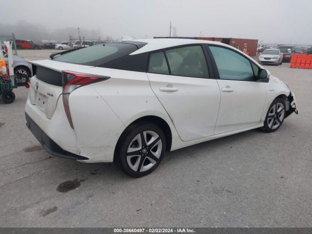 Photo 3 VIN: JTDKARFU2G3025947 - TOYOTA PRIUS 