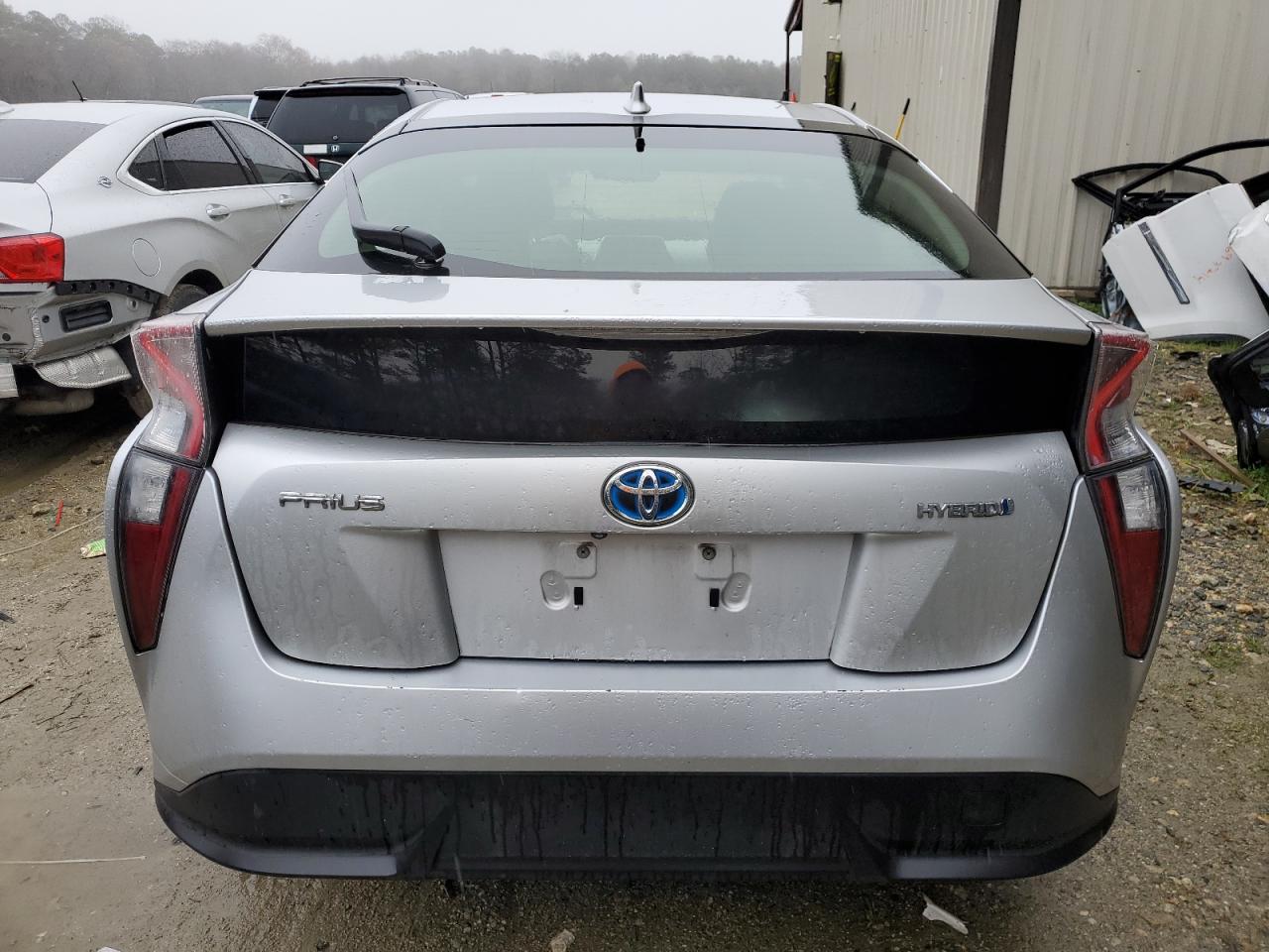 Photo 5 VIN: JTDKARFU2G3503980 - TOYOTA PRIUS 