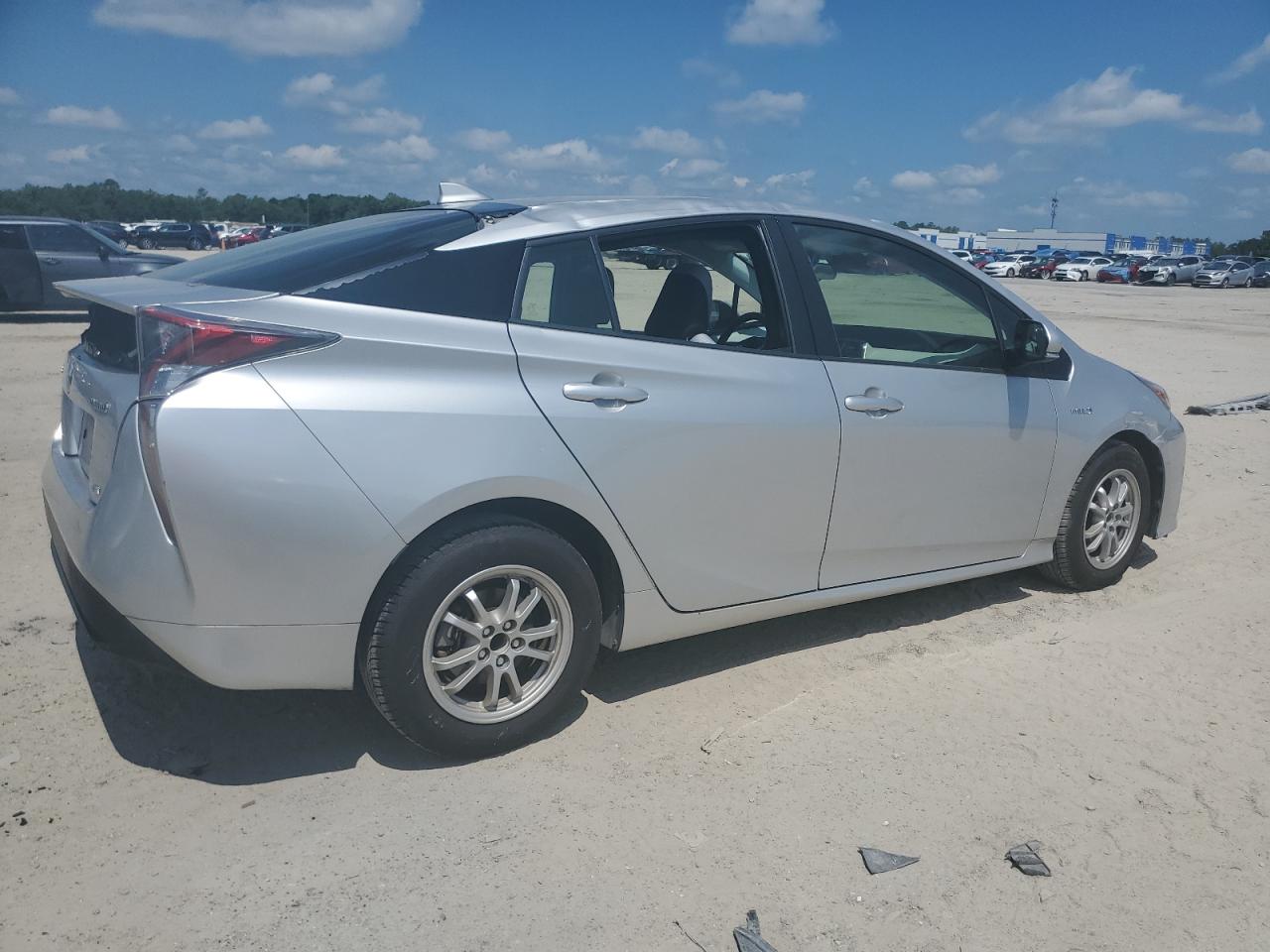 Photo 2 VIN: JTDKARFU2H3032656 - TOYOTA PRIUS 