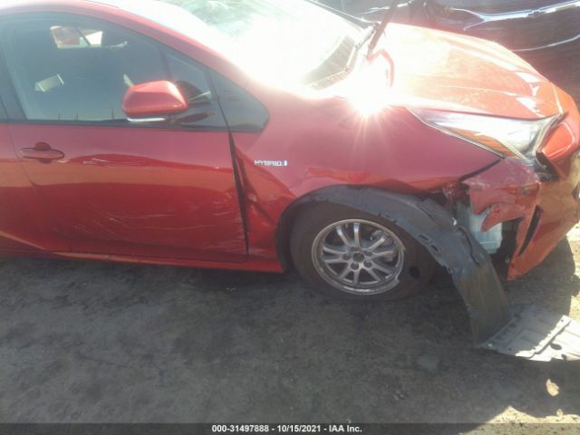 Photo 5 VIN: JTDKARFU2J3545654 - TOYOTA PRIUS 