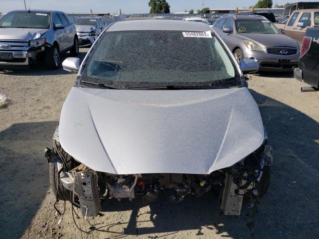 Photo 4 VIN: JTDKARFU2K3090077 - TOYOTA PRIUS 