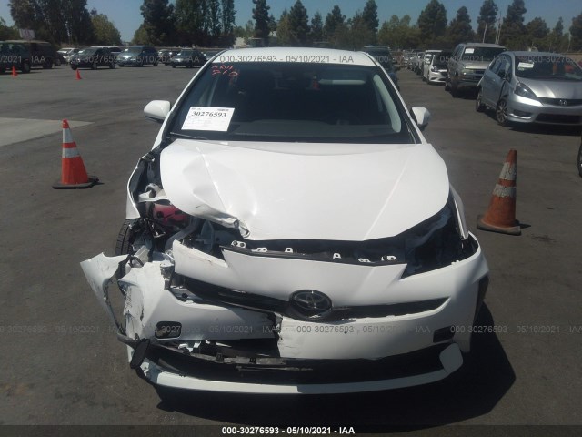 Photo 5 VIN: JTDKARFU2L3121250 - TOYOTA PRIUS 