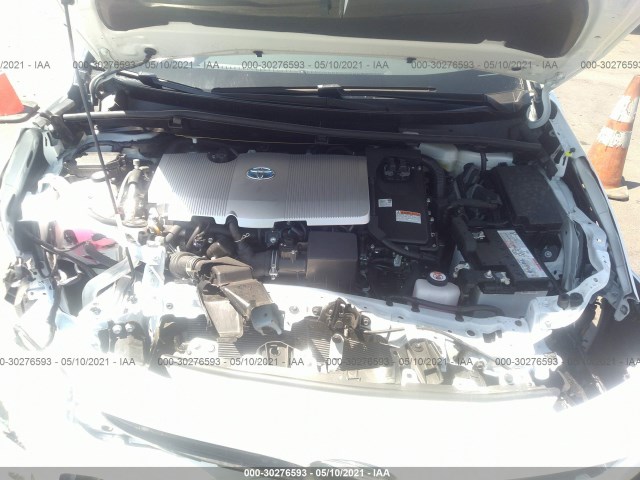 Photo 9 VIN: JTDKARFU2L3121250 - TOYOTA PRIUS 