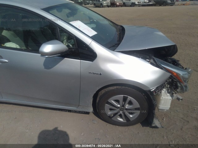 Photo 5 VIN: JTDKARFU3G3009160 - TOYOTA PRIUS 